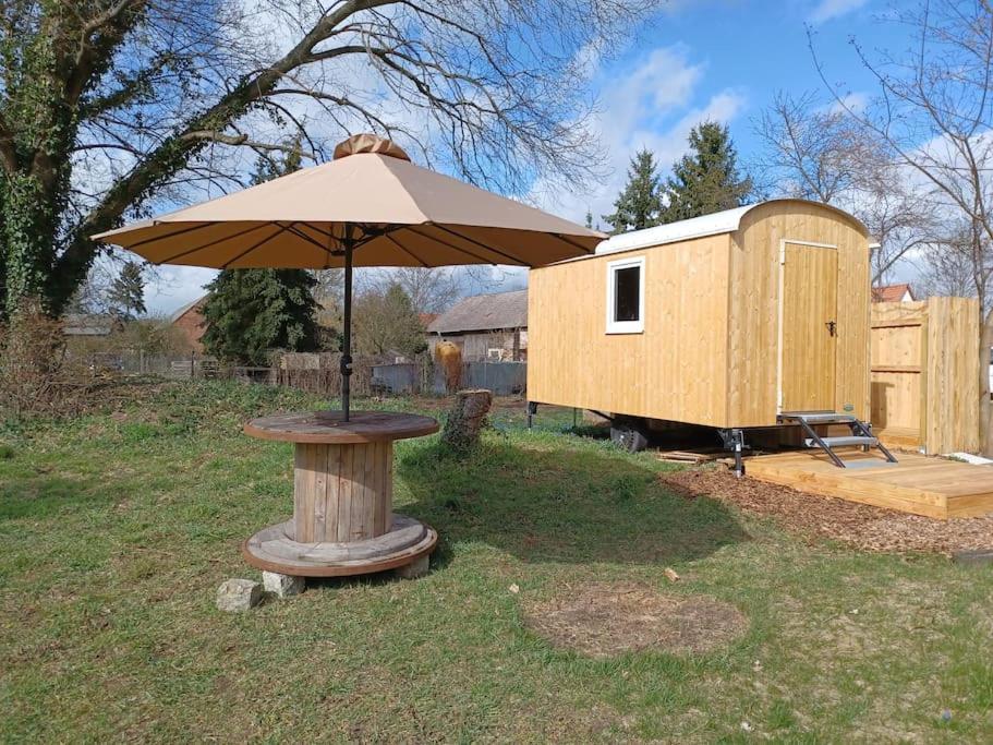 Zirkuswagen Glamping Fuer 2 Mit Veranda Kueche Netflix Parken Und Hofladen Steinhofel Kültér fotó