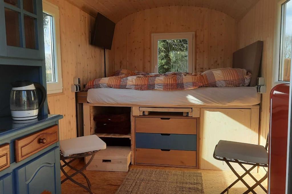 Zirkuswagen Glamping Fuer 2 Mit Veranda Kueche Netflix Parken Und Hofladen Steinhofel Kültér fotó